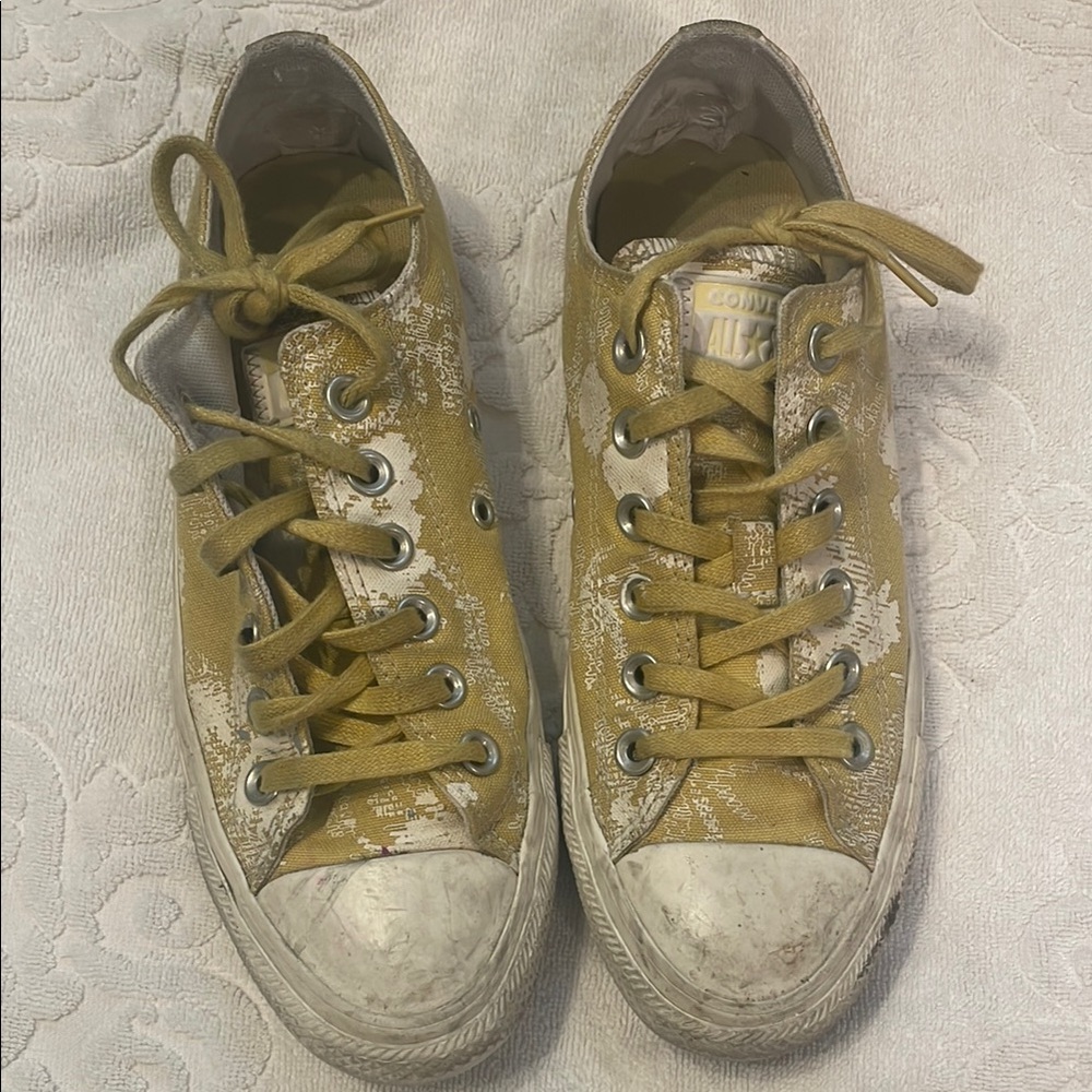 Converse Women's Saturn Gold Yellow Sneakers